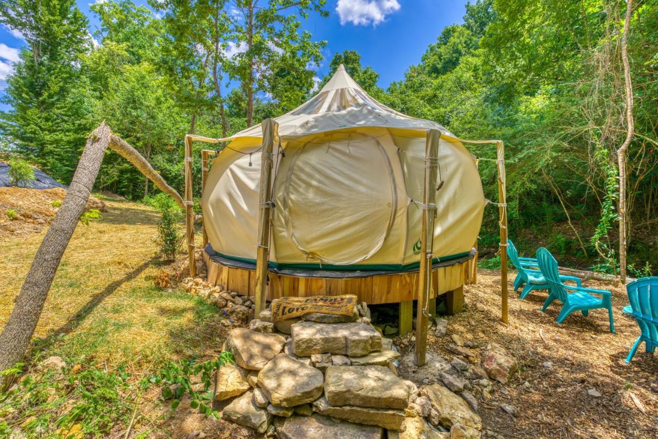 The Gemini-A Dreamy, Waterfront Tiny Cabin Rogersville Esterno foto